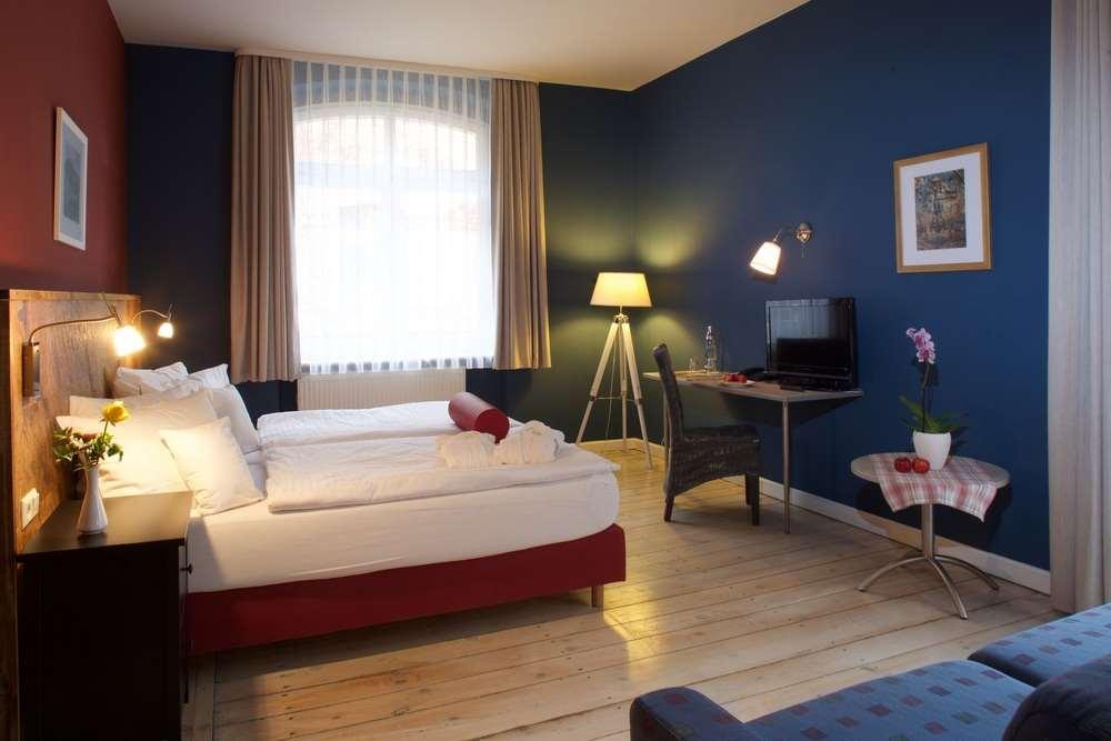 Ringhotel Schwarzer Baer Wittenberg Zimmer foto
